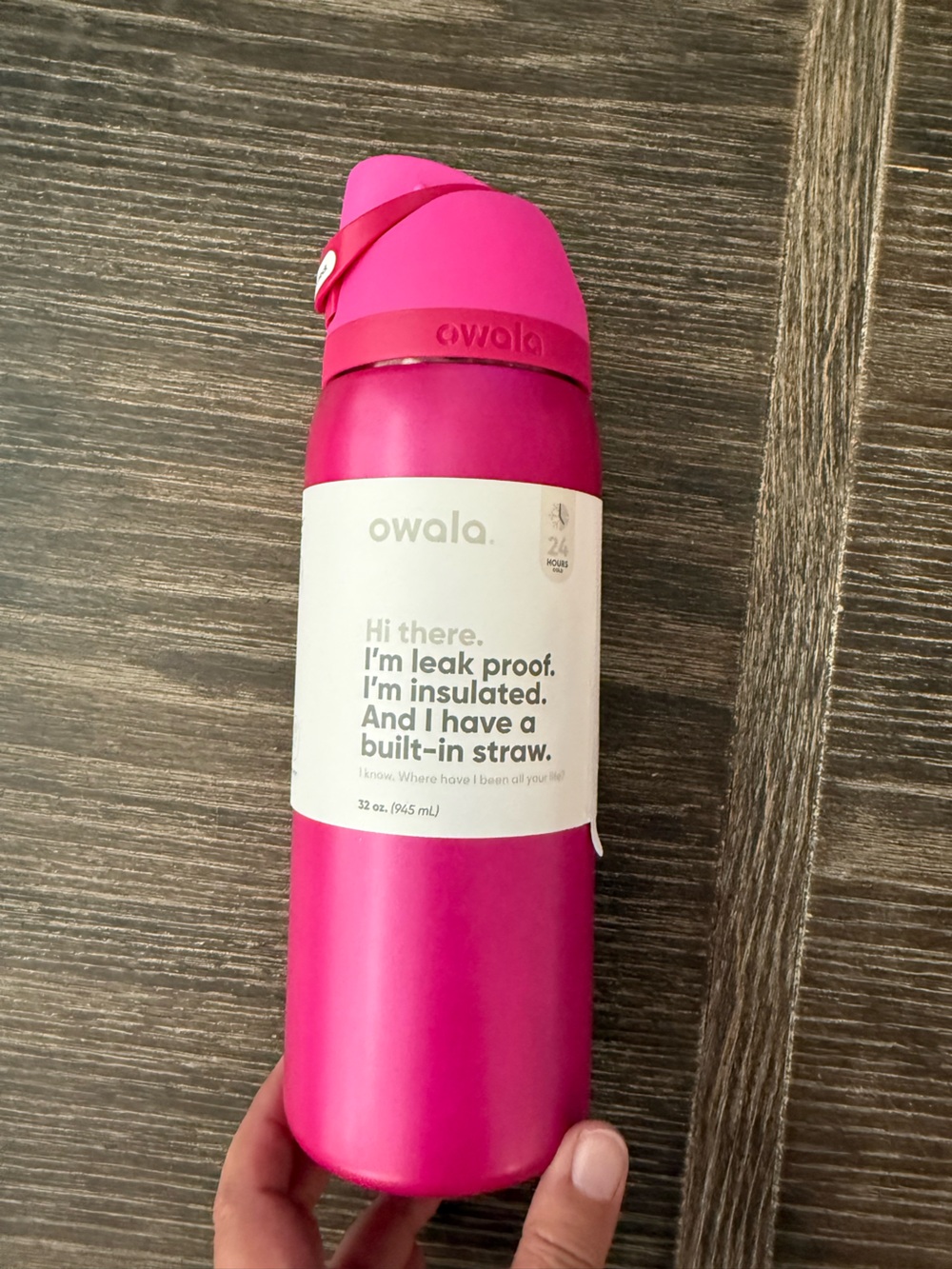 Brand new Owala Read My Lips 32oz Tumbler